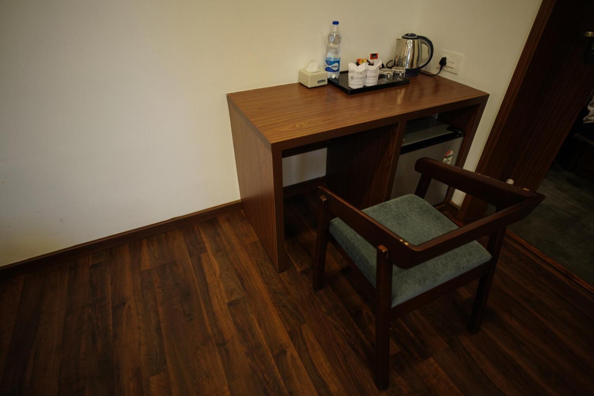 Four N Square Residency 호텔 팔라카드 외부 사진