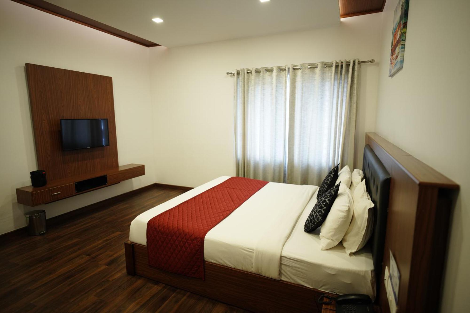 Four N Square Residency 호텔 팔라카드 외부 사진